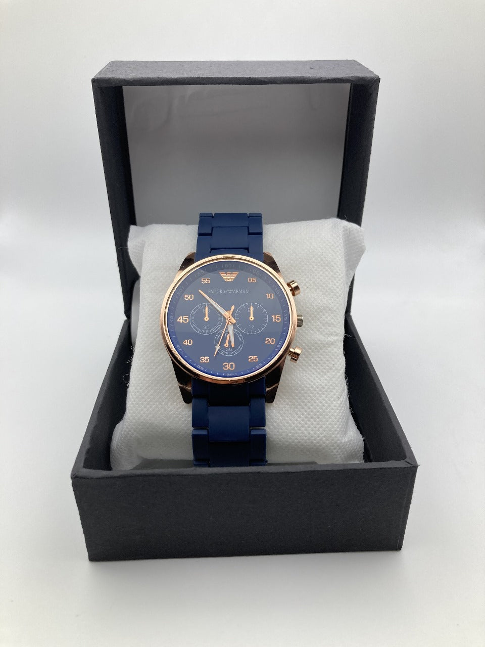Fashion Watch Rich Blue Colour Sharp dial